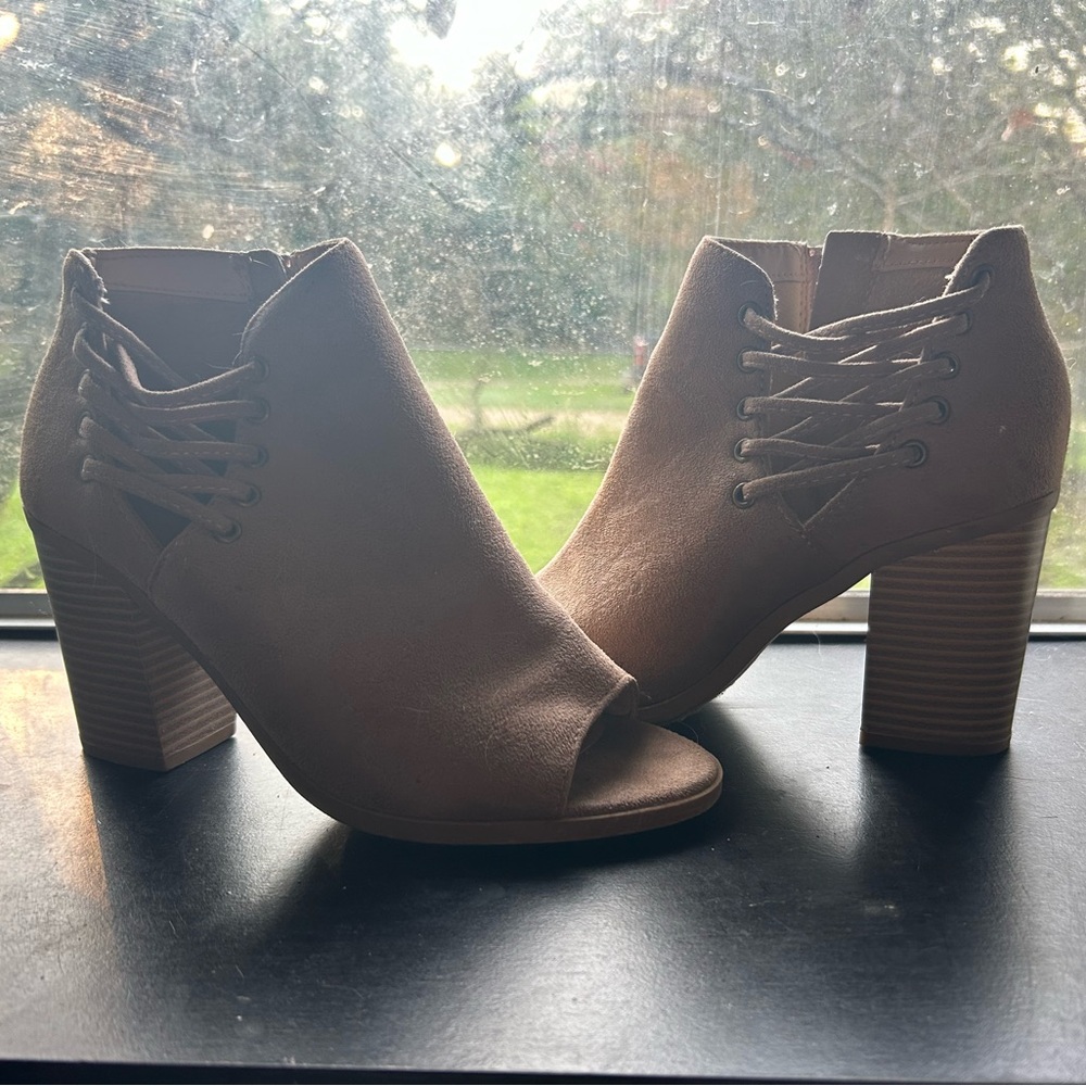 Soda, women’s tan open toe booties, with wedge heel. Size 8